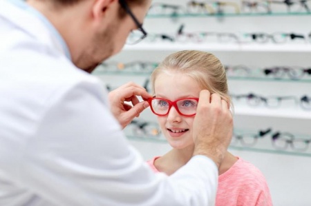 Lunettes pour enfants &agrave; Rethel, crit&egrave;res et conseils pratiques